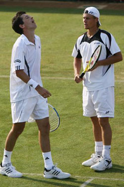 henman_hewitt250